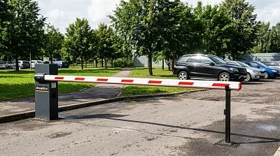 Установка шлагбаума на парковке