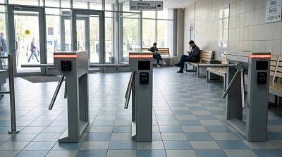 Установка турникета на производстве